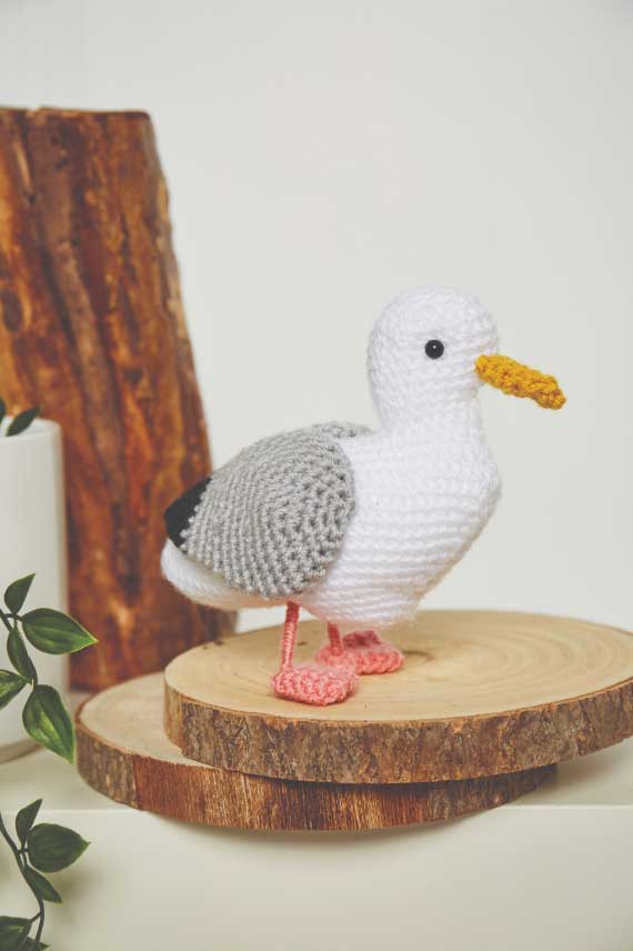 Crochet Garden Birds book - Image 10