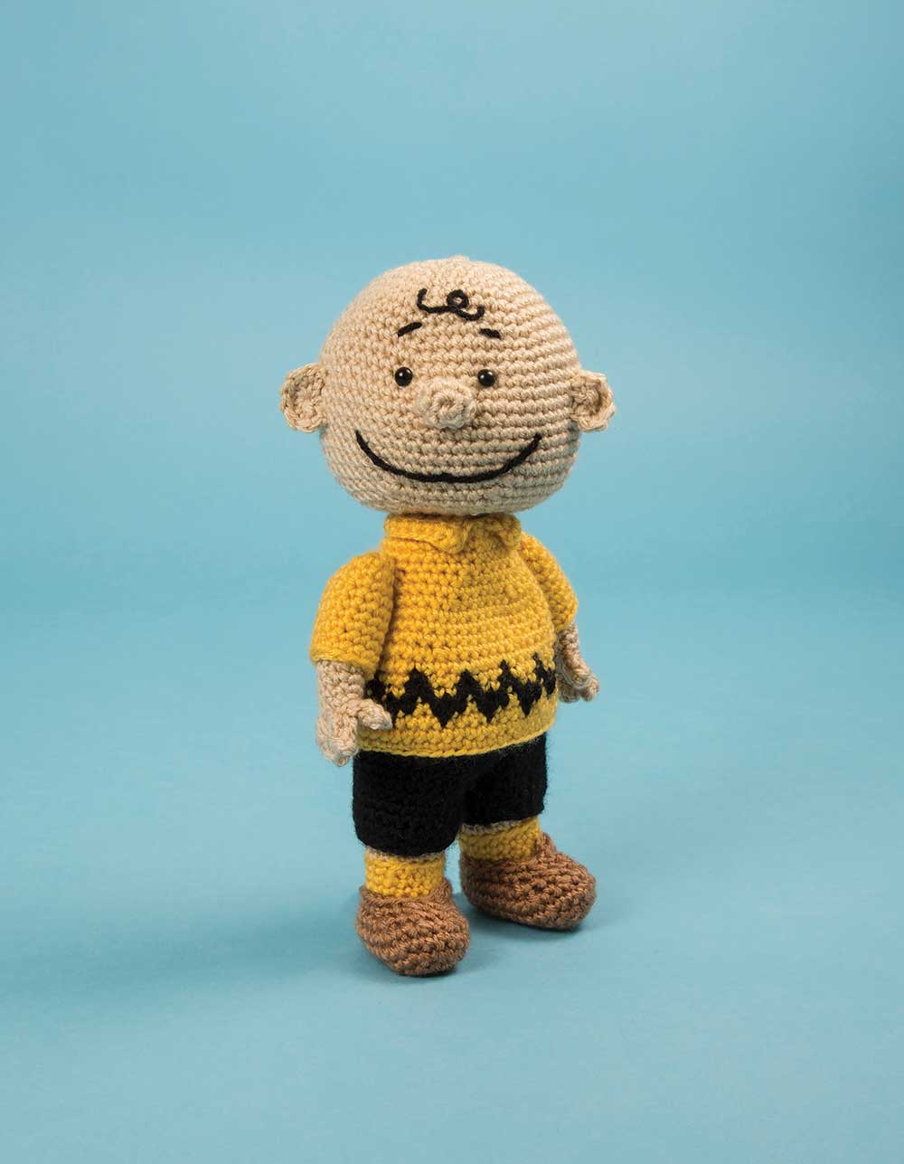 Peanuts Official Crochet Collection book - Image 3