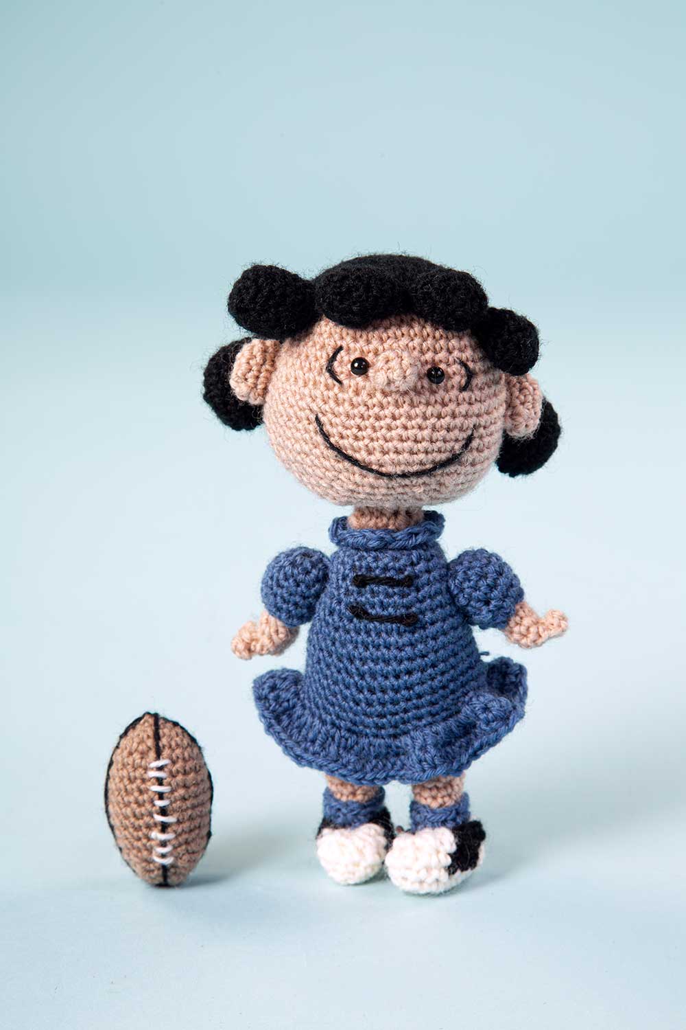 Peanuts Official Crochet Collection book - Image 7