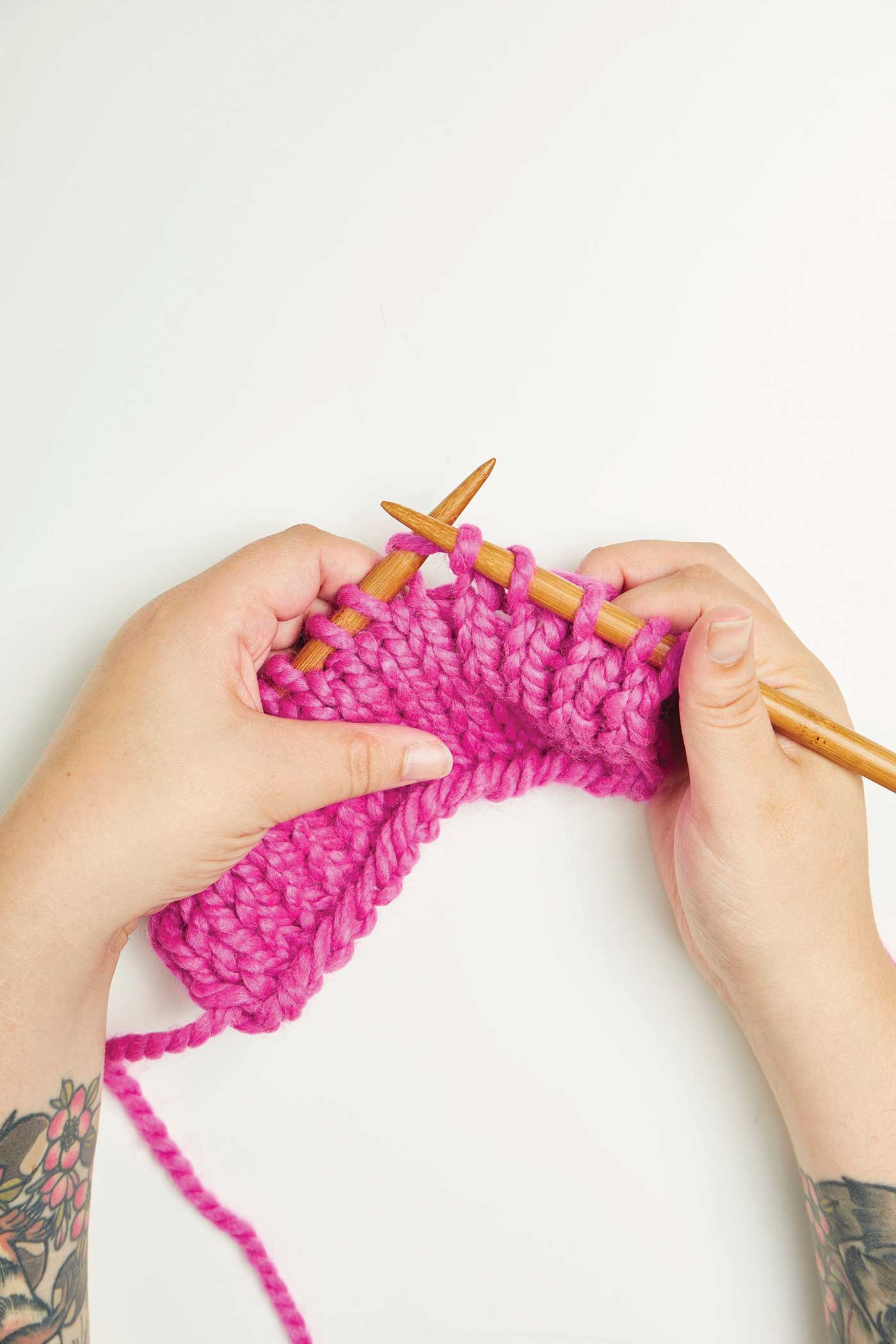 Learn to Knit for Beginners book - Image 10