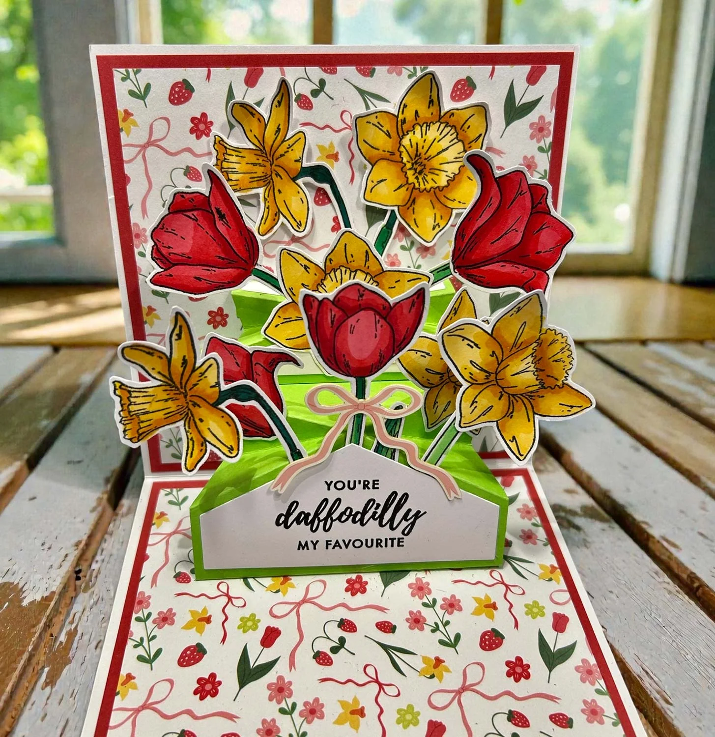 Made to Surprise 8'' x 8'' Paper Pack Feeling Bouquet-tiful | Bloomin' Wonderful - Image 4