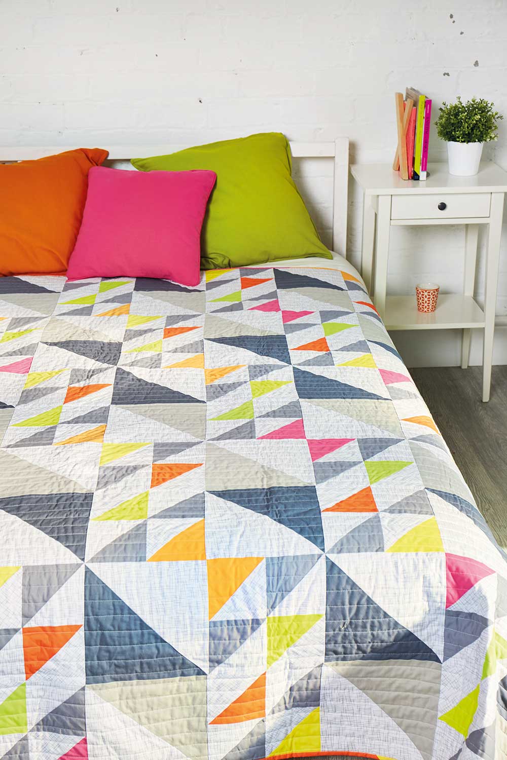 Quilting & Patchwork Encyclopedia book - Image 3