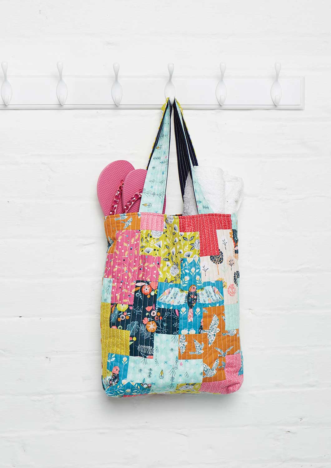 Quilting & Patchwork Encyclopedia book - Image 5